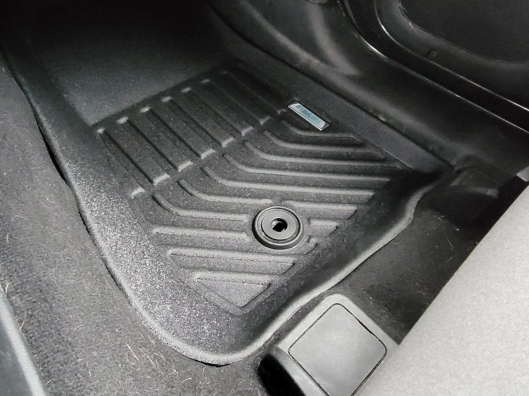 TruShield Precision Molded Front Floor Liners; Black (07-13 Jeep Wrangler JK)