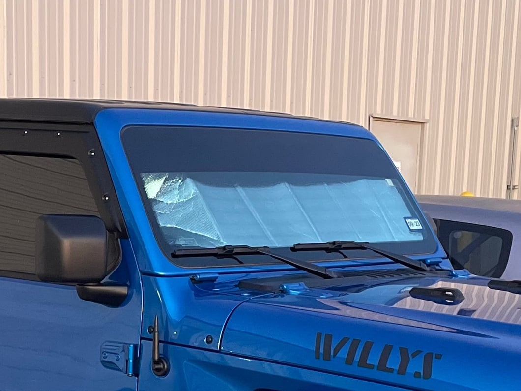 TruShield Windshield Sunscreen (20-23 Jeep Gladiator JT)