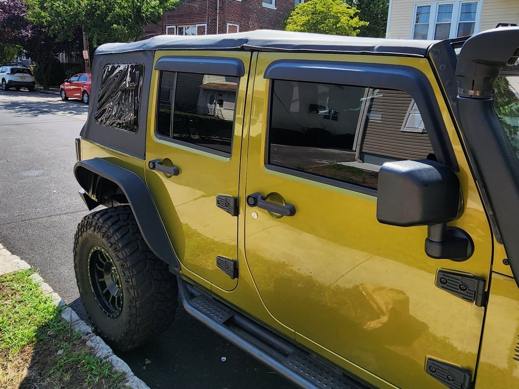 TruShield OE-Style Replacement Soft Top (07-09 Jeep Wrangler JK 4-Door)
